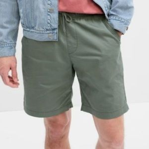 GAP‎ Men's XL Green Drawstring Elastic Waist pull on shorts NWOT Cotton blend.